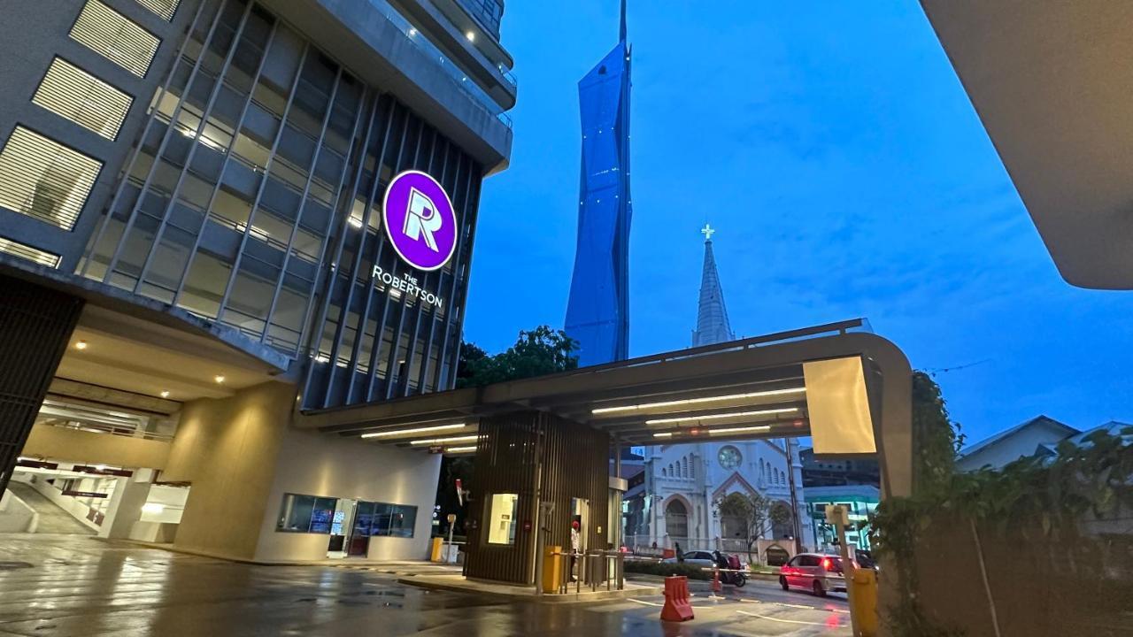 The Robertson Bukit Bintang 20f * Kuala Lumpur